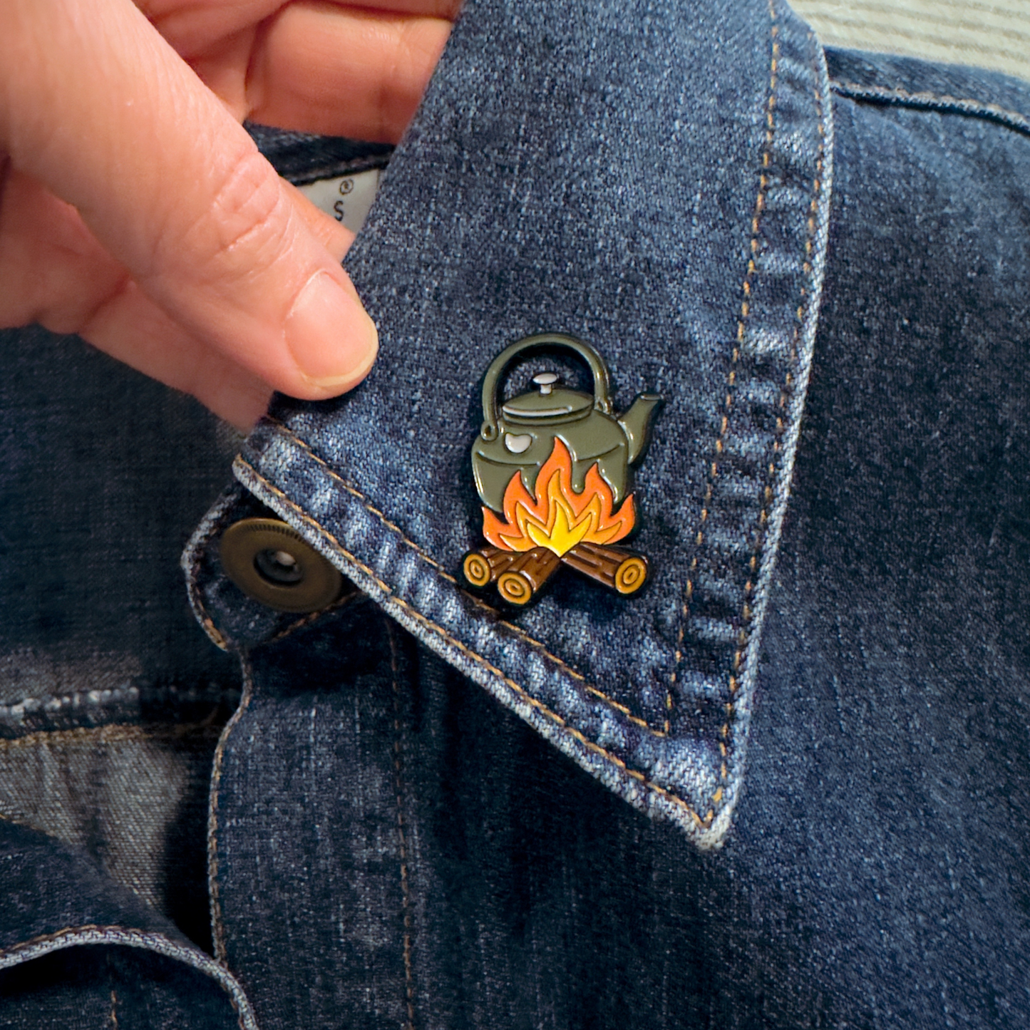 Campfire Pot Pin